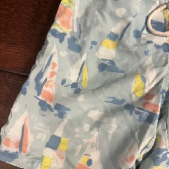 J. McLaughlin Multicolor Swim Shorts ( sailboat) - Picture 2 of 3